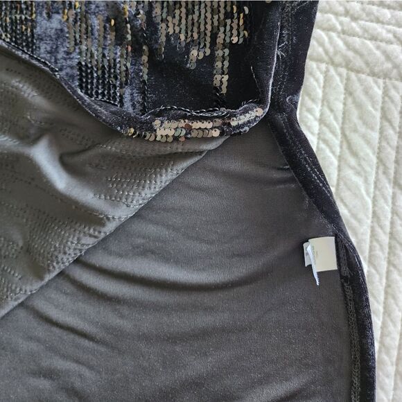 Marc new york velvet and sequins boxi half open sides top - Picture 10 of 12